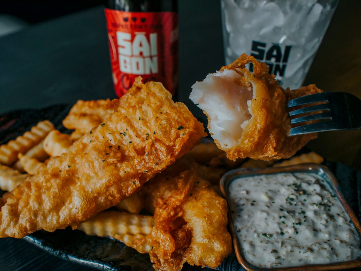 fish and chips το παραδοσιακό βρετανικό πιάτο
