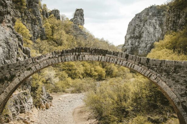 Πέτρινο γεφύρι στο Ζαγόρι