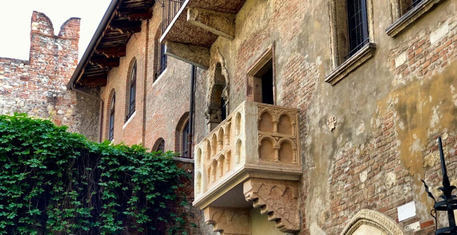 Το σπίτι της Ιουλιέατς & το διάσημο μπαλκόνι στη Βερόνα